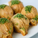 02 Baklava Caloscur-alarabianbd.webp
