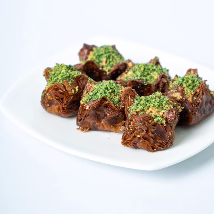 02 Baklava Chocolate Flower-alarabianbd.webp