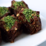 03 Baklava Chocolate Flower-alarabianbd.webp